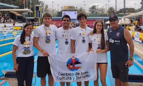 Espectacular actuación del C.D. Nadamás Santa Rosa en el Campeonato Regional de Canarias Junior y Absoluto de Verano 2026