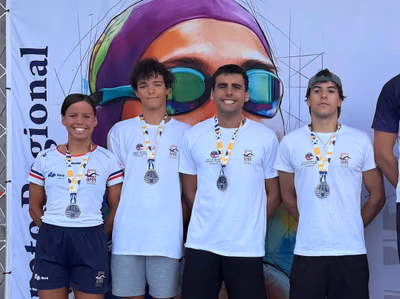 Imagen 3 de Espectacular actuación del C.D. Nadamás Santa Rosa en el Campeonato Regional de Canarias Junior y Absoluto de Verano 2026