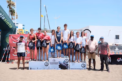 Imagen 8 de Nadamás brilla en la XVI Travesía EMMAX Playa Honda 2026 con seis victorias y una participación masiva